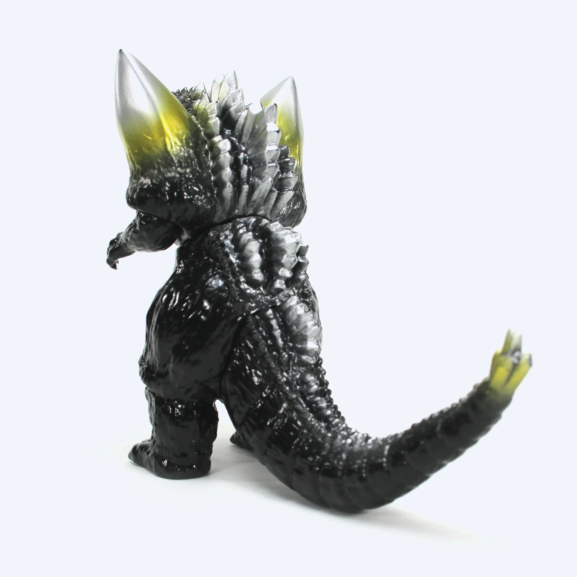 CCP Mid-Size Series Godzilla EX [Second Release] Space Godzilla Black Standard Ver. Figure - Image 4