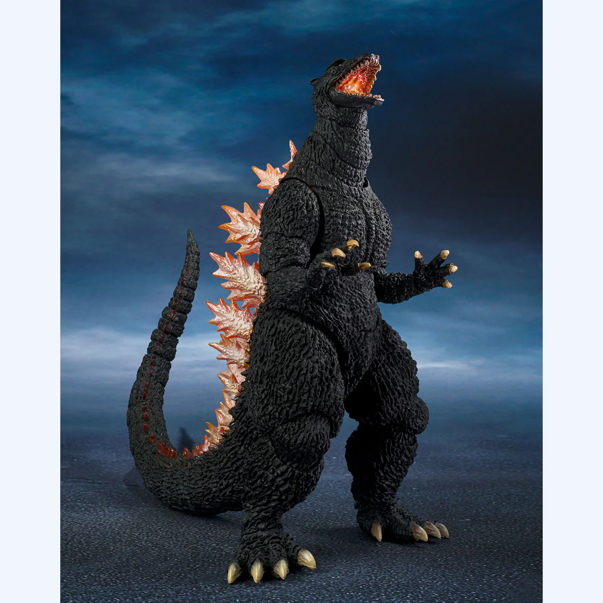 S.H.MonsterArts Figure Godzilla (2004) Heat Ray Ver. VS New Gotengo - Image 3