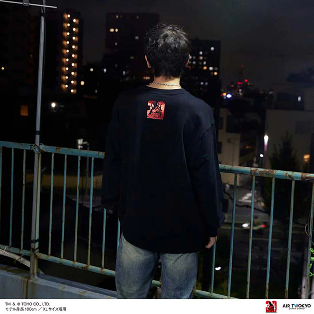 Godzilla vs. Destoroyah 30th Anniversary Scene Illustration Sweatshirt 3 (Godzilla & Destoroyah) - Image 3