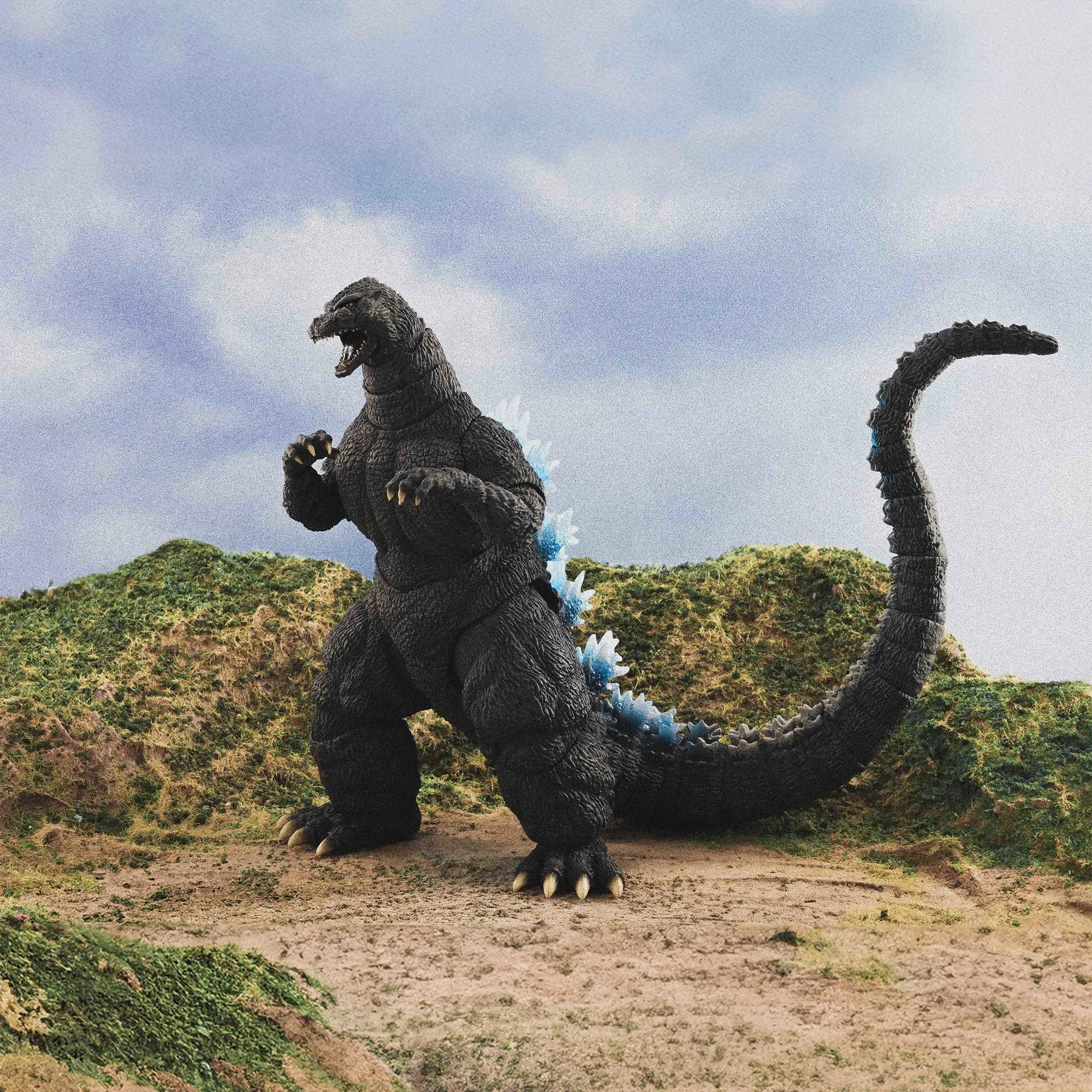 HIYA Godzilla vs King Ghidorah Exquisite Basic Heat Ray Godzilla Hokkaido Action Figure - Image 7