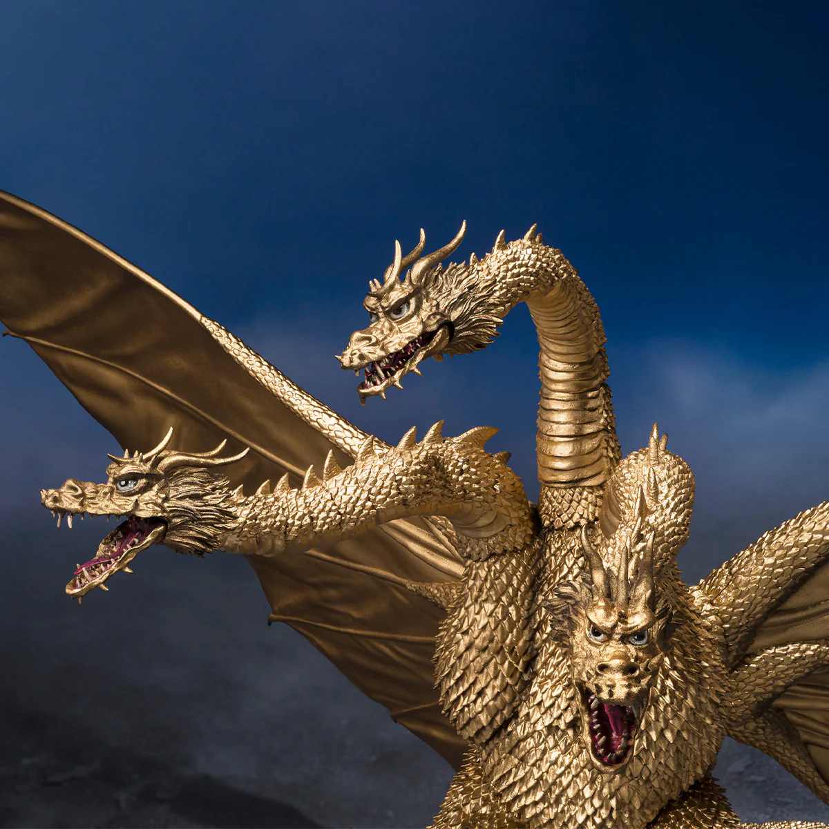 S.H.MonsterArts King Ghidorah (1972) Figure - Image 5